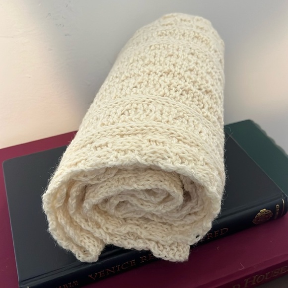 Aran Crafts 100% Wool Irish Chunky Knit Classic Ivory Unisex Scarf 62 x 9 - Picture 4 of 8